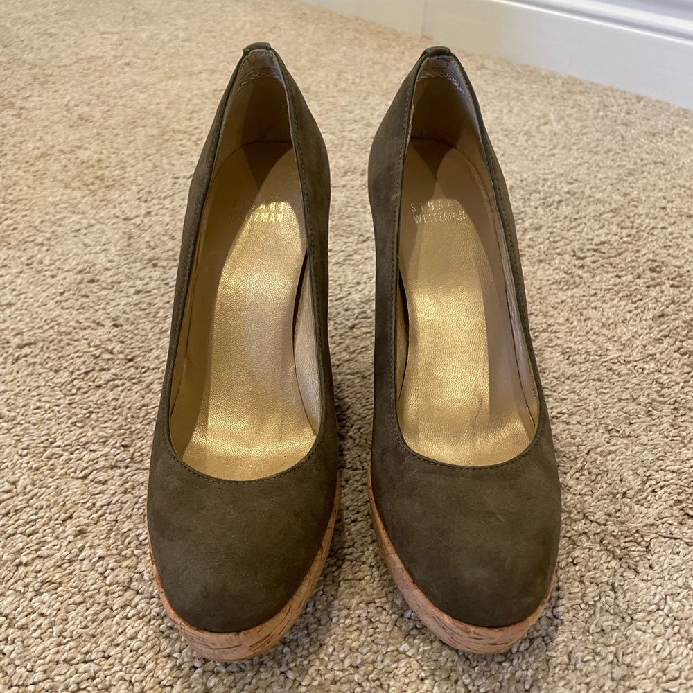 Stuart Weitzman “Corkswoon” Platform Wedge Olive sz 7.5